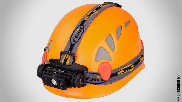 Fenix HL60R на каске